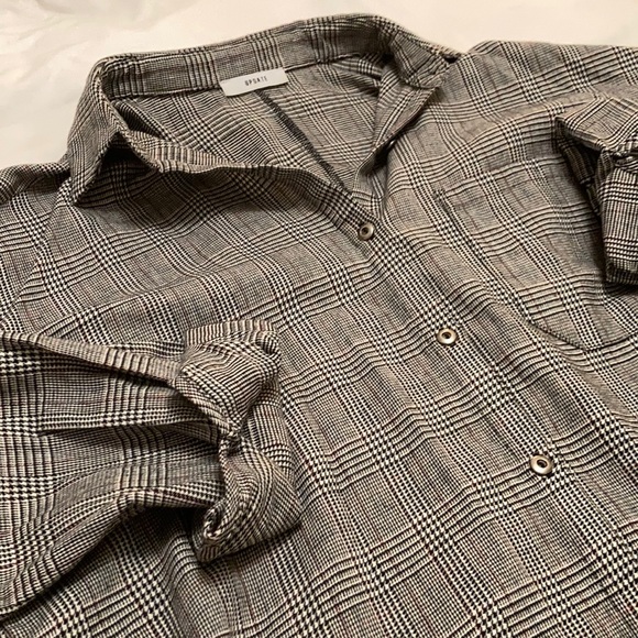 Gingham button down top - Picture 3 of 3